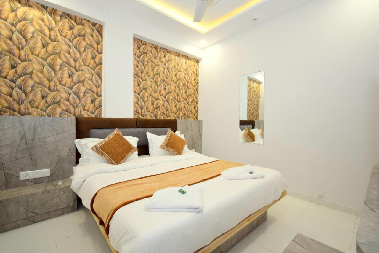 Hotel A1 Vastrapur Ahmedabad Exterior photo